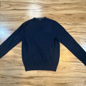 Banana Republic Men’s V-Neck Sweater Large Blue